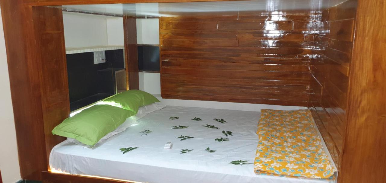 Kuttālam Shree Suites מראה חיצוני תמונה